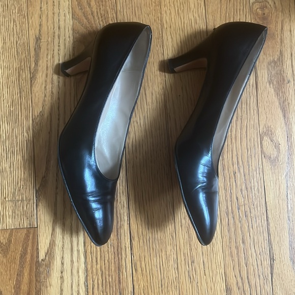 Vintage Salvatore Ferragamo Women's Black Leather Shoes size 8-1/2 AA - Picture 2 of 10